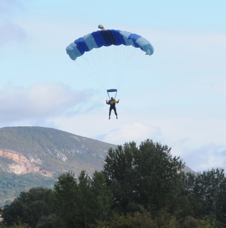 sky/2009-10-04-Paracin